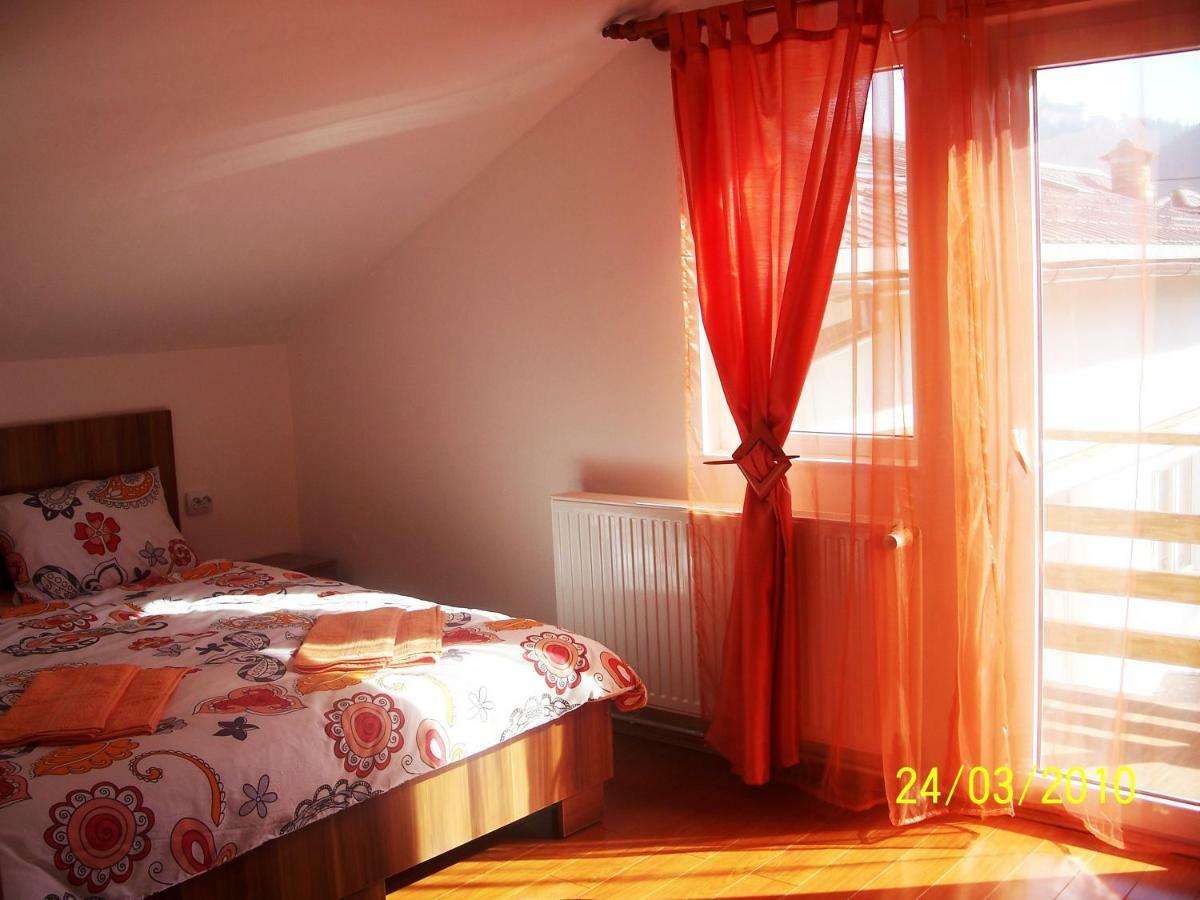 Pensiunea Bella Rîşnov Exterior foto